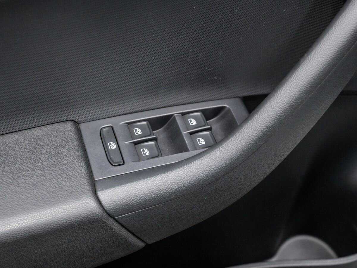 Skoda Rapid 2019 года с пробегом. Фото: #15