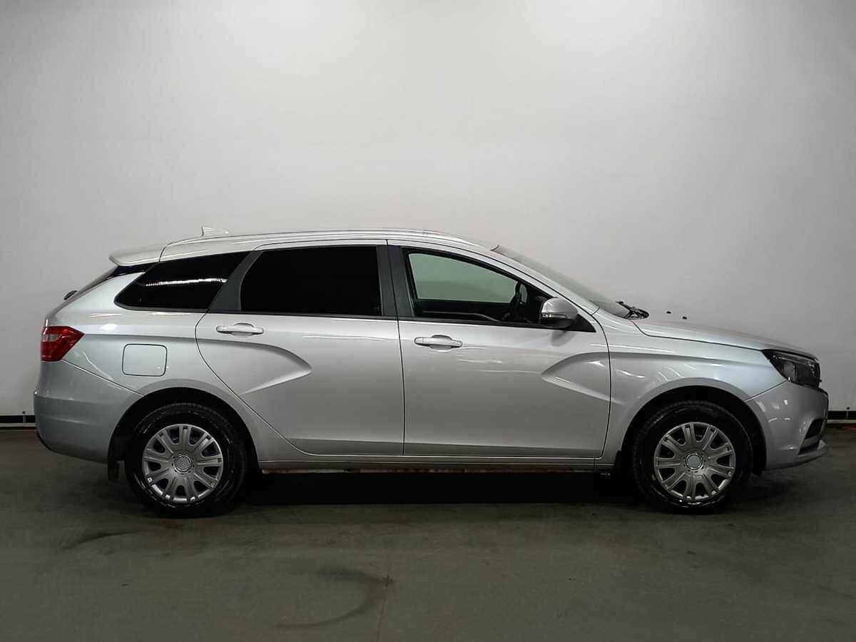 Lada (ВАЗ) Vesta 2021 года с пробегом. Фото: #3