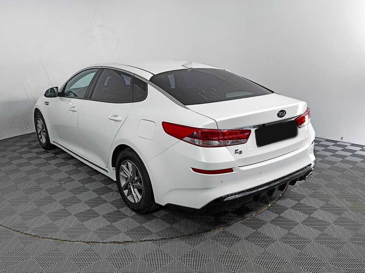 Kia K5 2018 года с пробегом. Фото: #6