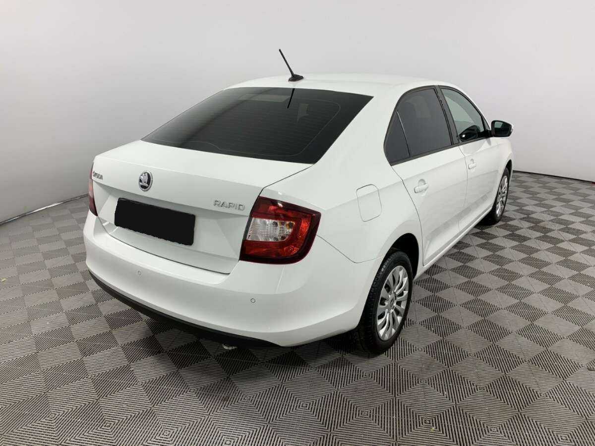 Skoda Rapid 2019 года с пробегом. Фото: #4