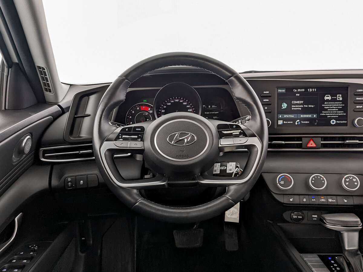 Hyundai Elantra 2022 года с пробегом. Фото: #20