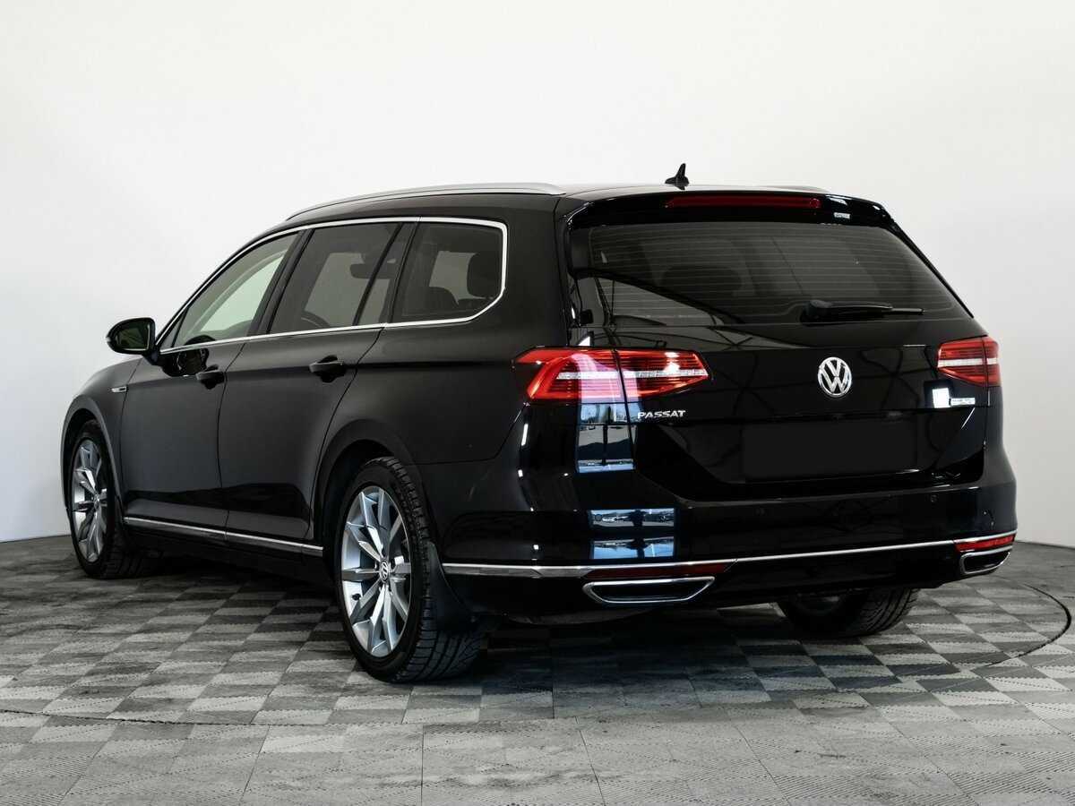 Volkswagen Passat 2018 года с пробегом. Фото: #4