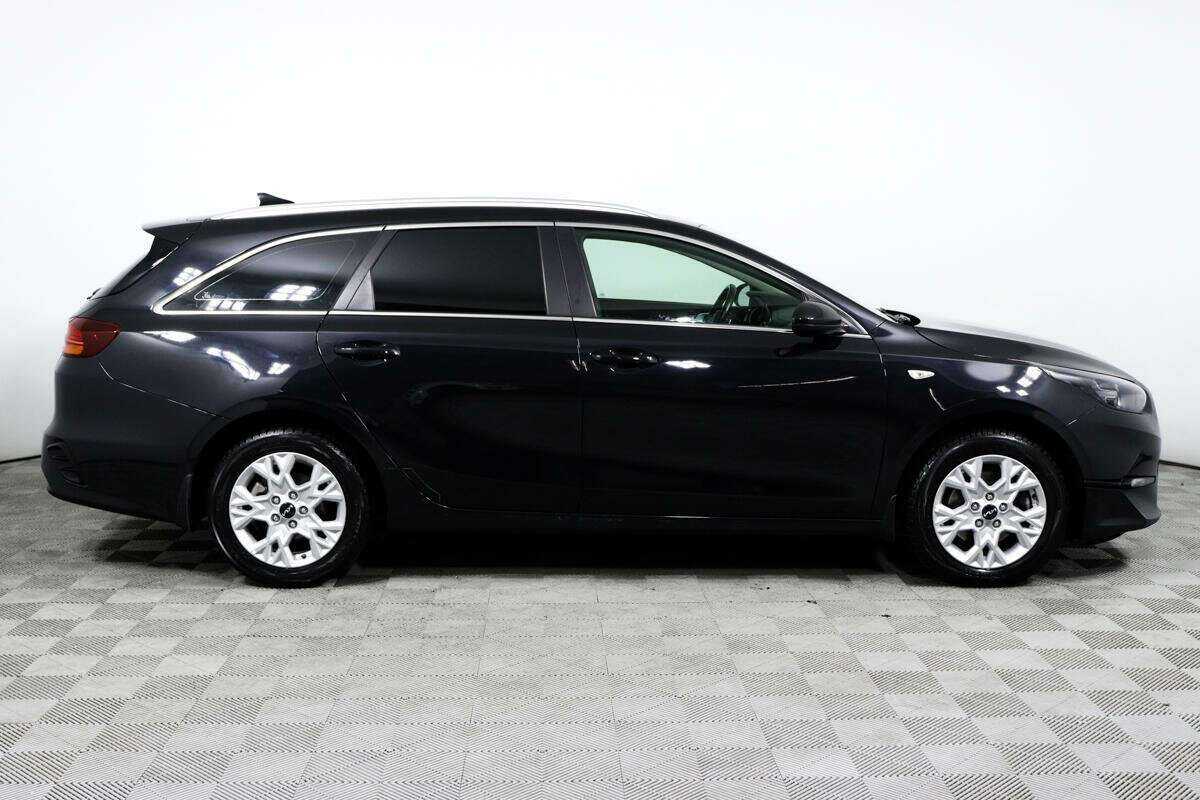 Kia Ceed 2021 года с пробегом. Фото: #3