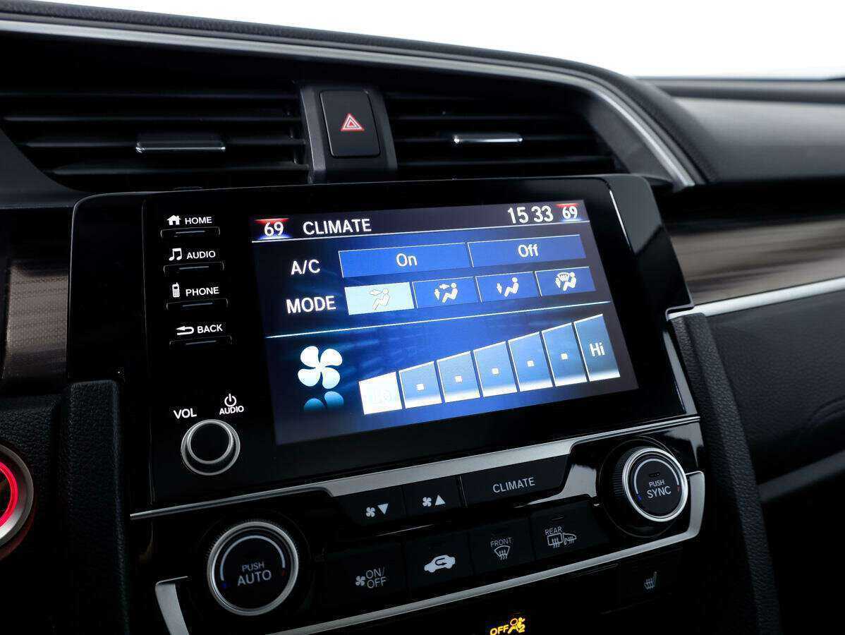 Honda Civic 2019 года с пробегом. Фото: #13