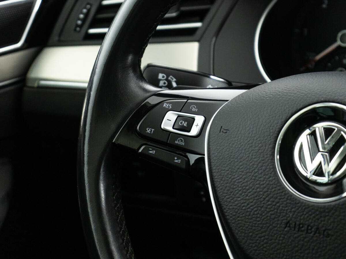 Volkswagen Passat 2017 года с пробегом. Фото: #17