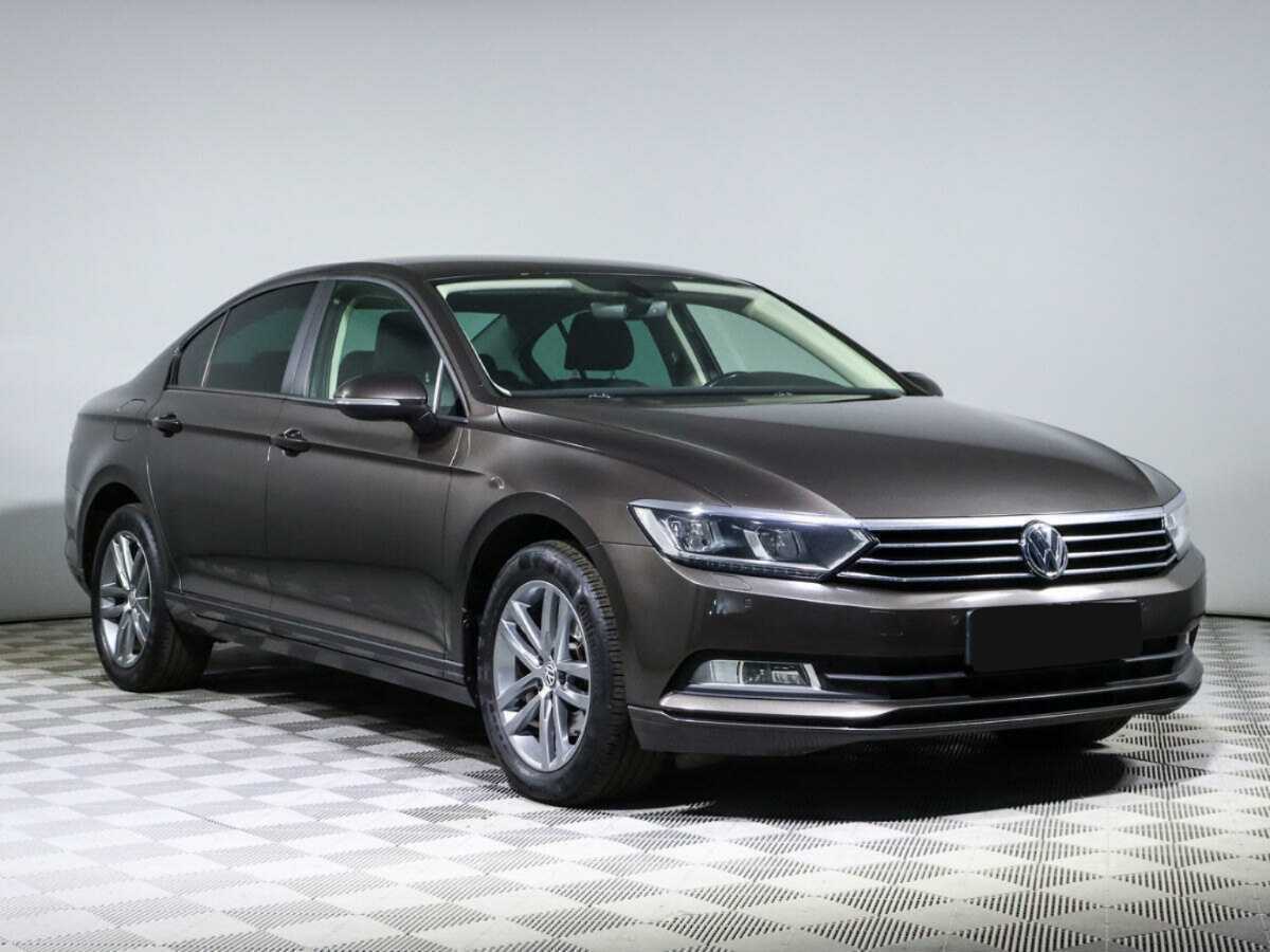 Volkswagen Passat 2016 года с пробегом. Фото: #2