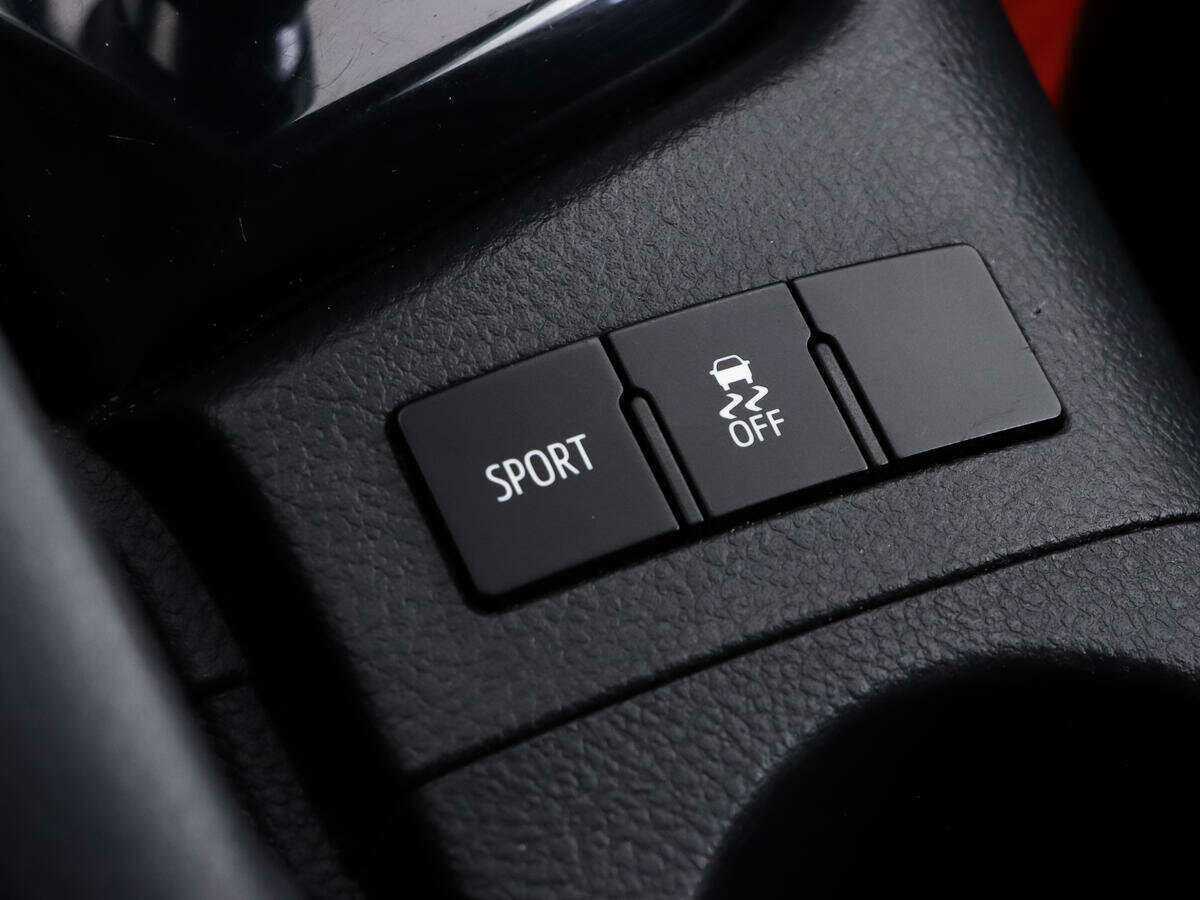 Toyota Corolla 2018 года с пробегом. Фото: #16