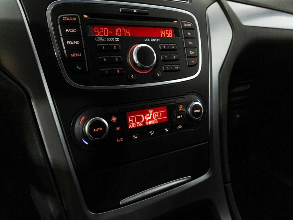 Ford Mondeo 2012 года с пробегом. Фото: #14