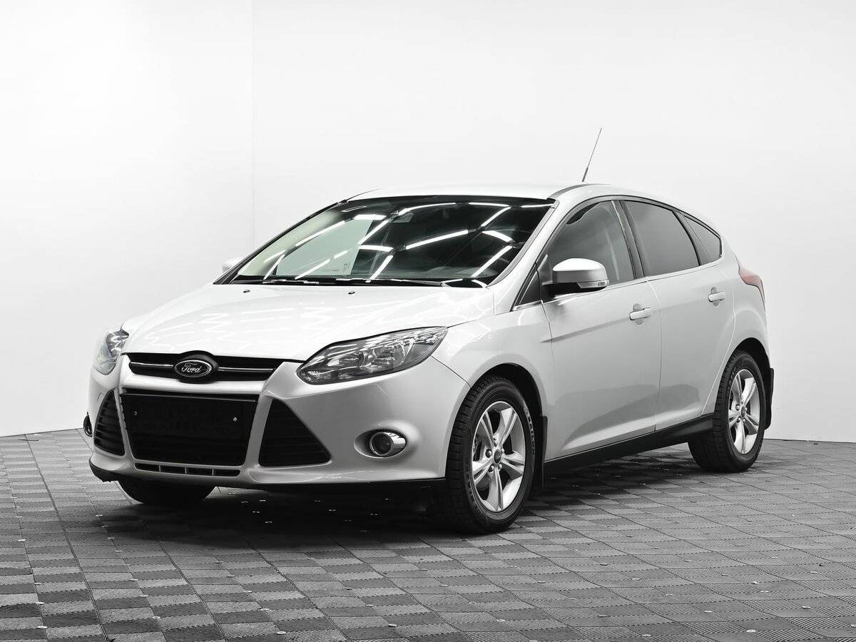 Ford Focus 2014 года с пробегом. Посмотреть фото