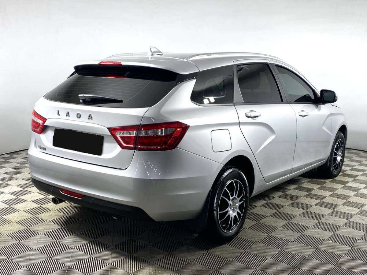 Lada (ВАЗ) Vesta 2021 года с пробегом. Фото: #3