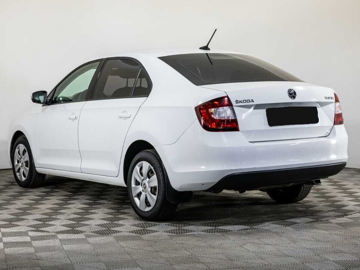 Skoda Rapid 2018 года с пробегом. Фото: #6