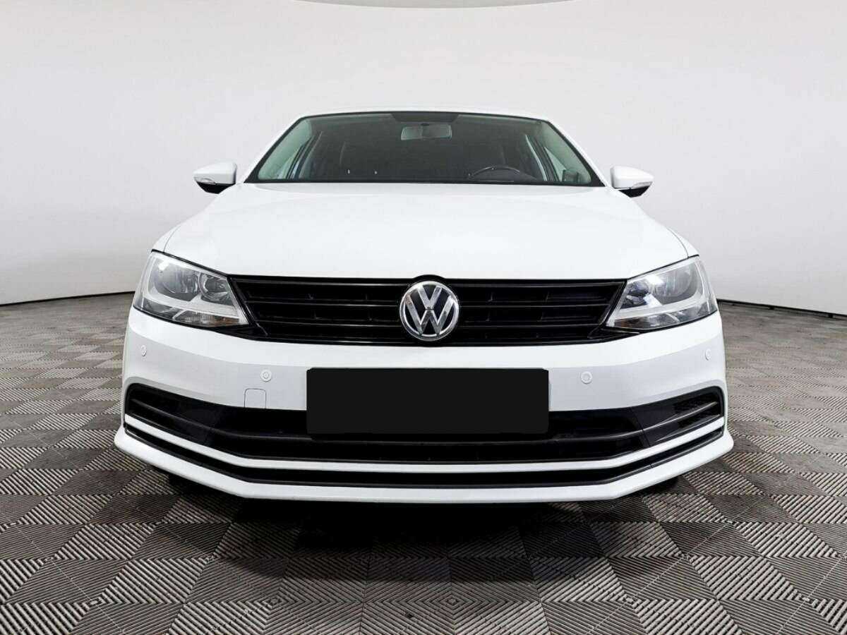 Volkswagen Jetta 2018 года с пробегом. Фото: #1