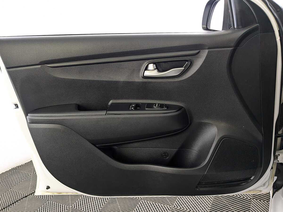 Kia Rio 2021 года с пробегом. Фото: #15