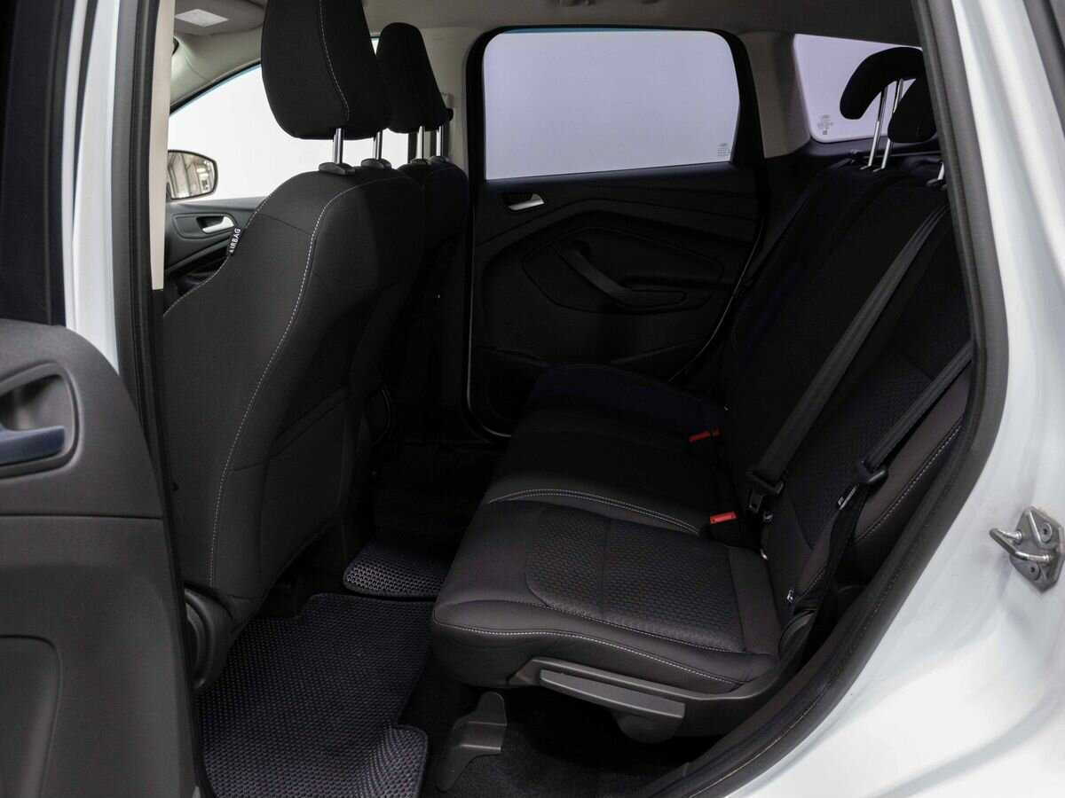 Ford Kuga 2017 года с пробегом. Фото: #10