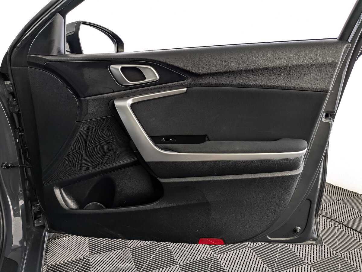 Kia Ceed 2020 года с пробегом. Фото: #24