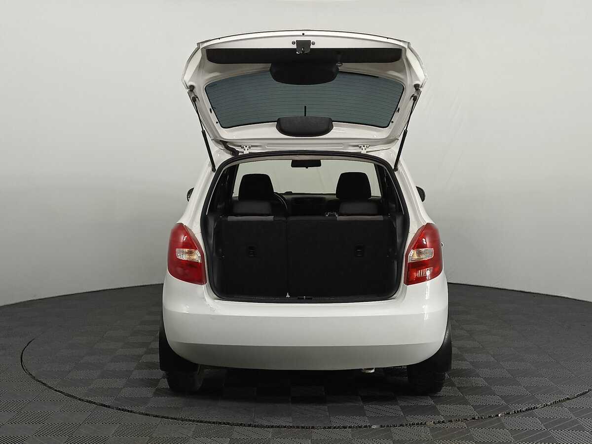Skoda Fabia 2013 года с пробегом. Фото: #9