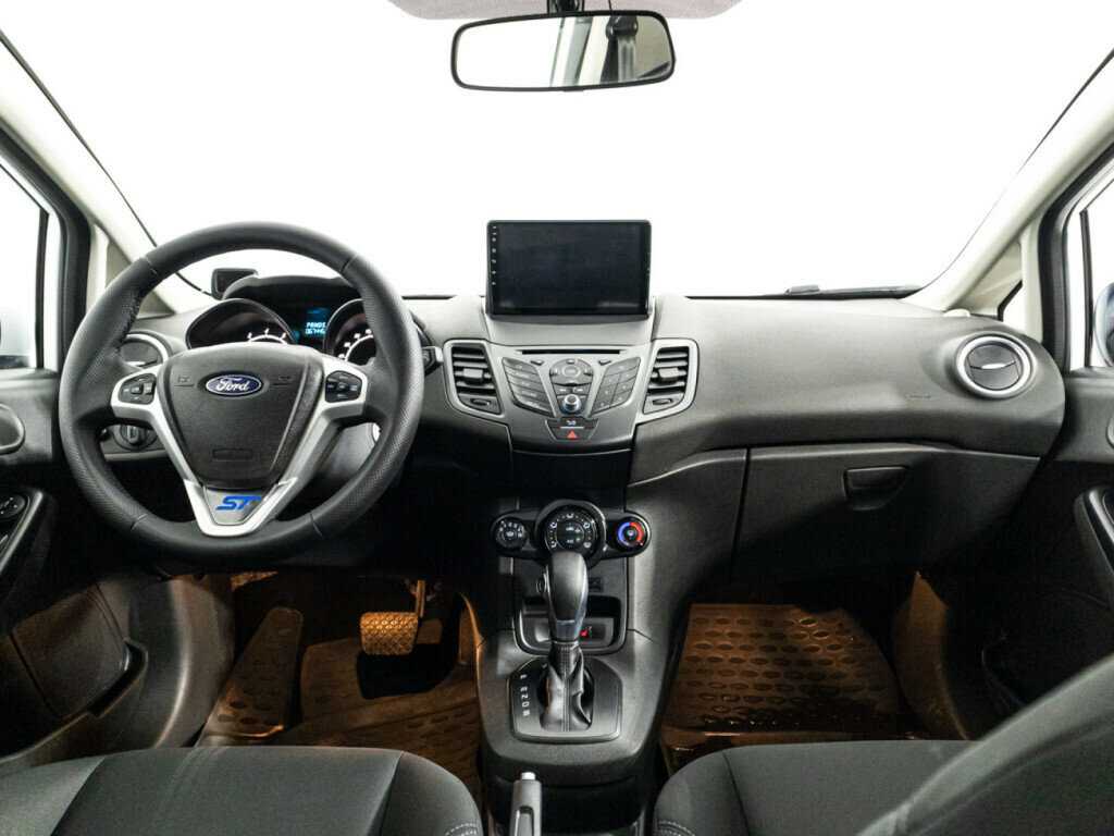Ford Fiesta 2015 года с пробегом. Фото: #12