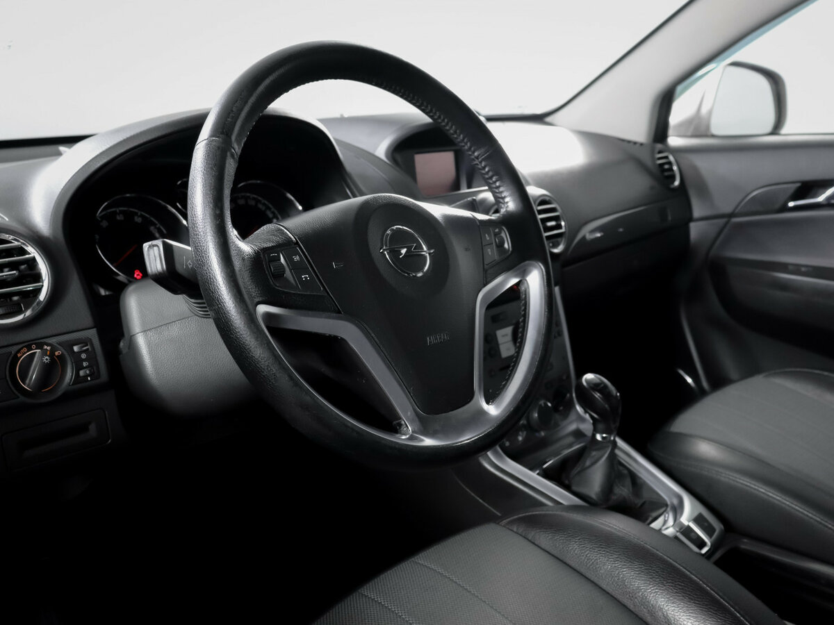 Opel Antara 2013 года с пробегом. Фото: #13