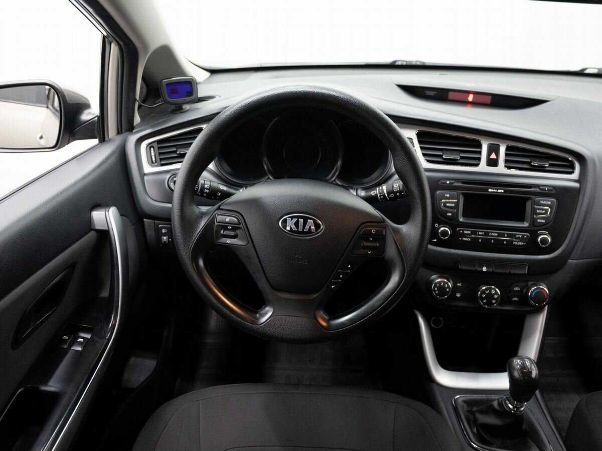 Kia Ceed 2013 года с пробегом. Фото: #13