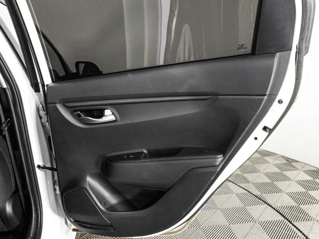 Kia Rio 2022 года с пробегом. Фото: #26