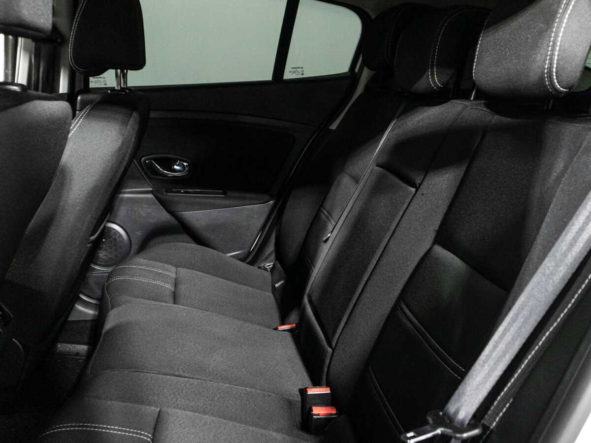 Renault Megane 2013 года с пробегом. Фото: #9