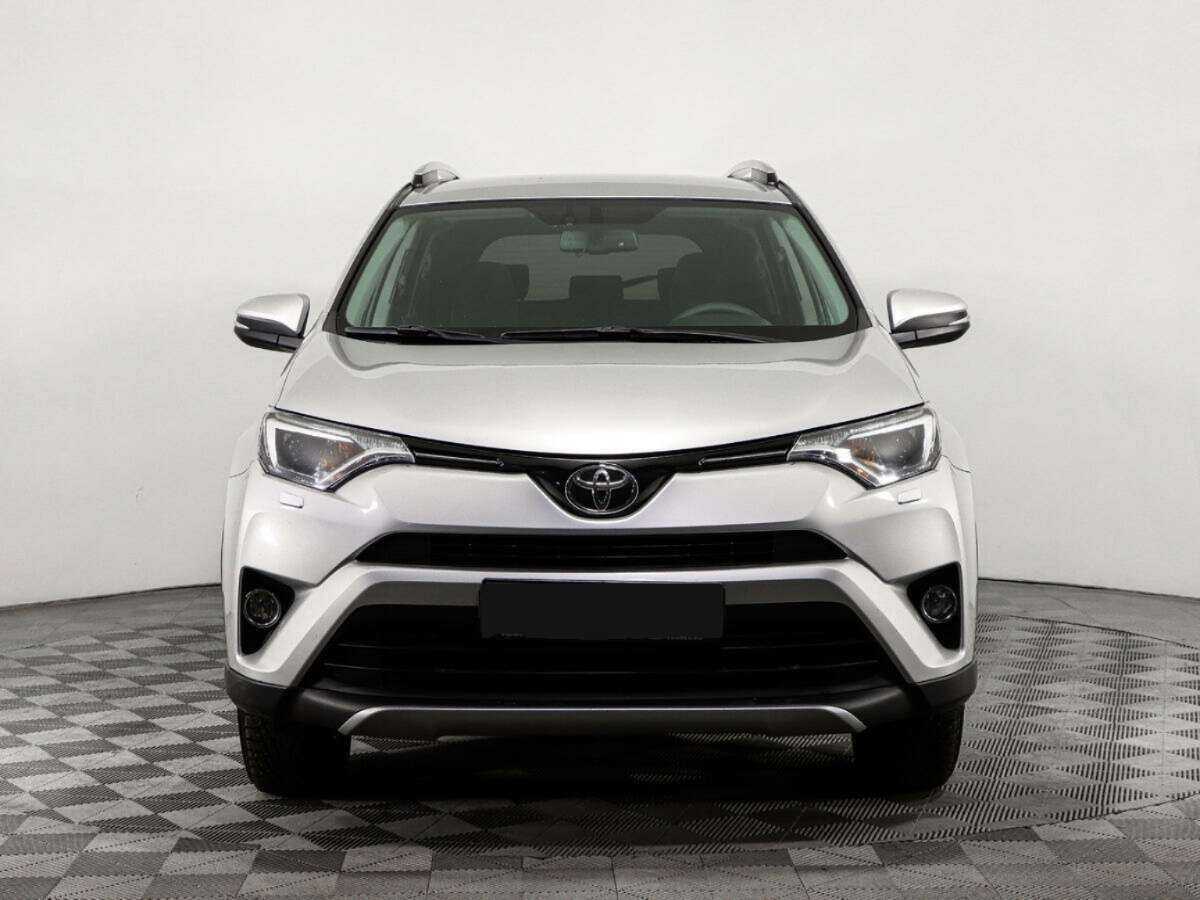 Toyota RAV4 2017 года с пробегом. Фото: #1