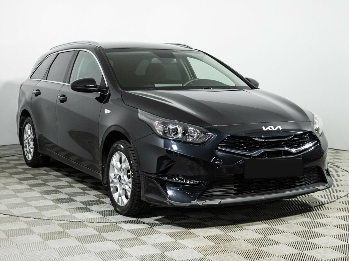 Kia Ceed 2022 года с пробегом. Фото: #2