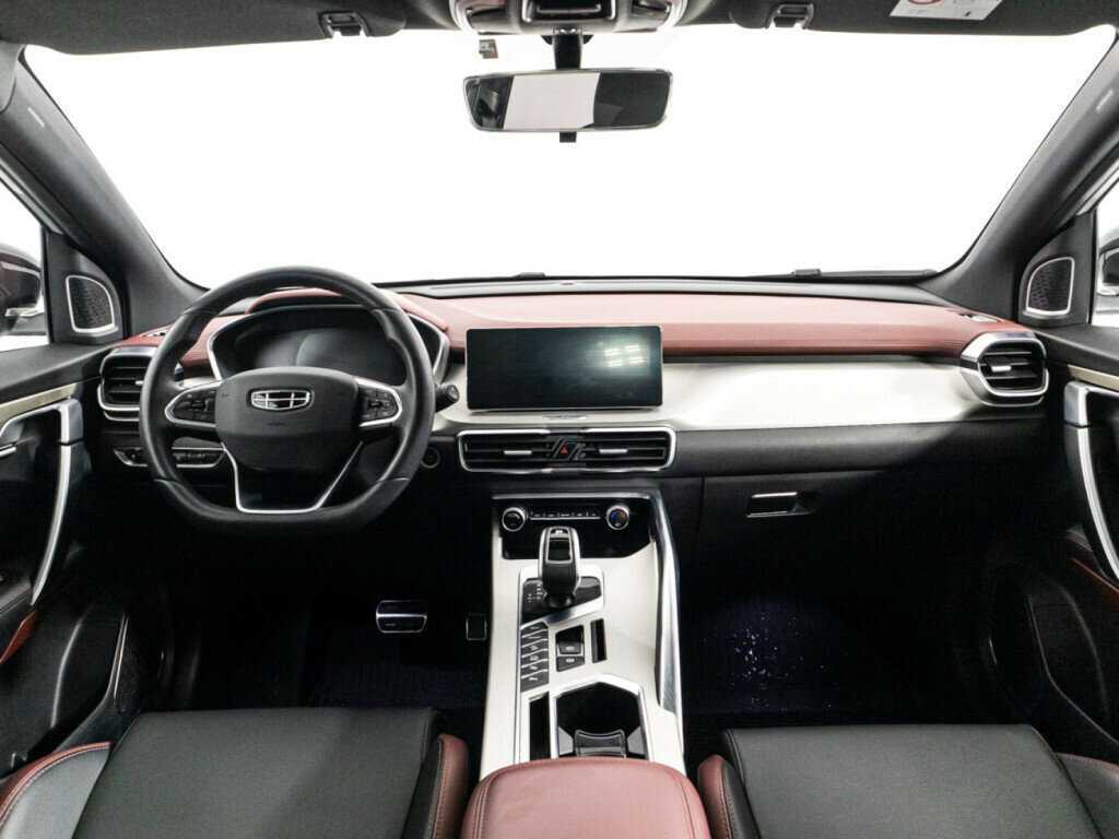 Geely Coolray 2021 года с пробегом. Фото: #12