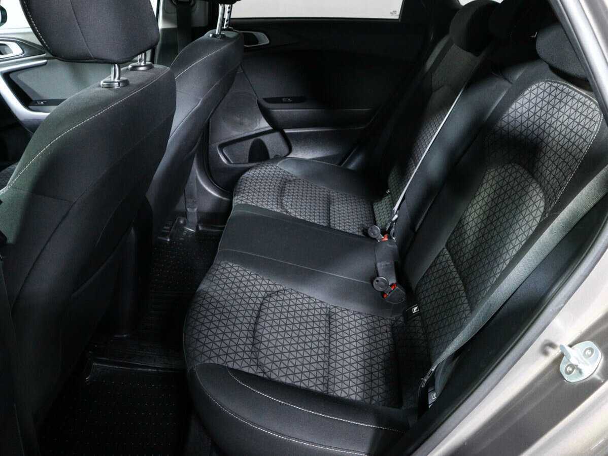 Kia Ceed 2019 года с пробегом. Фото: #9