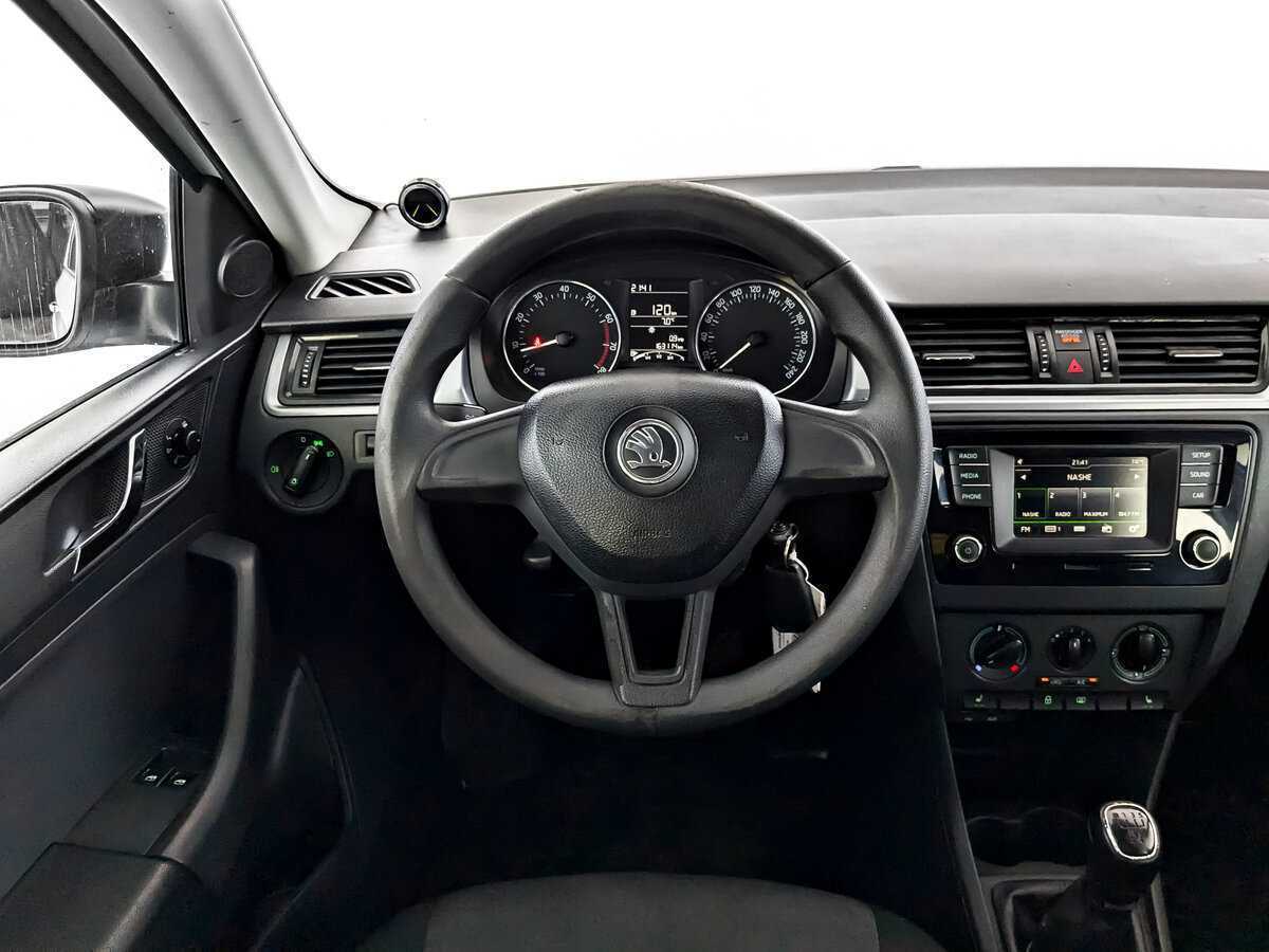 Skoda Rapid 2017 года с пробегом. Фото: #20