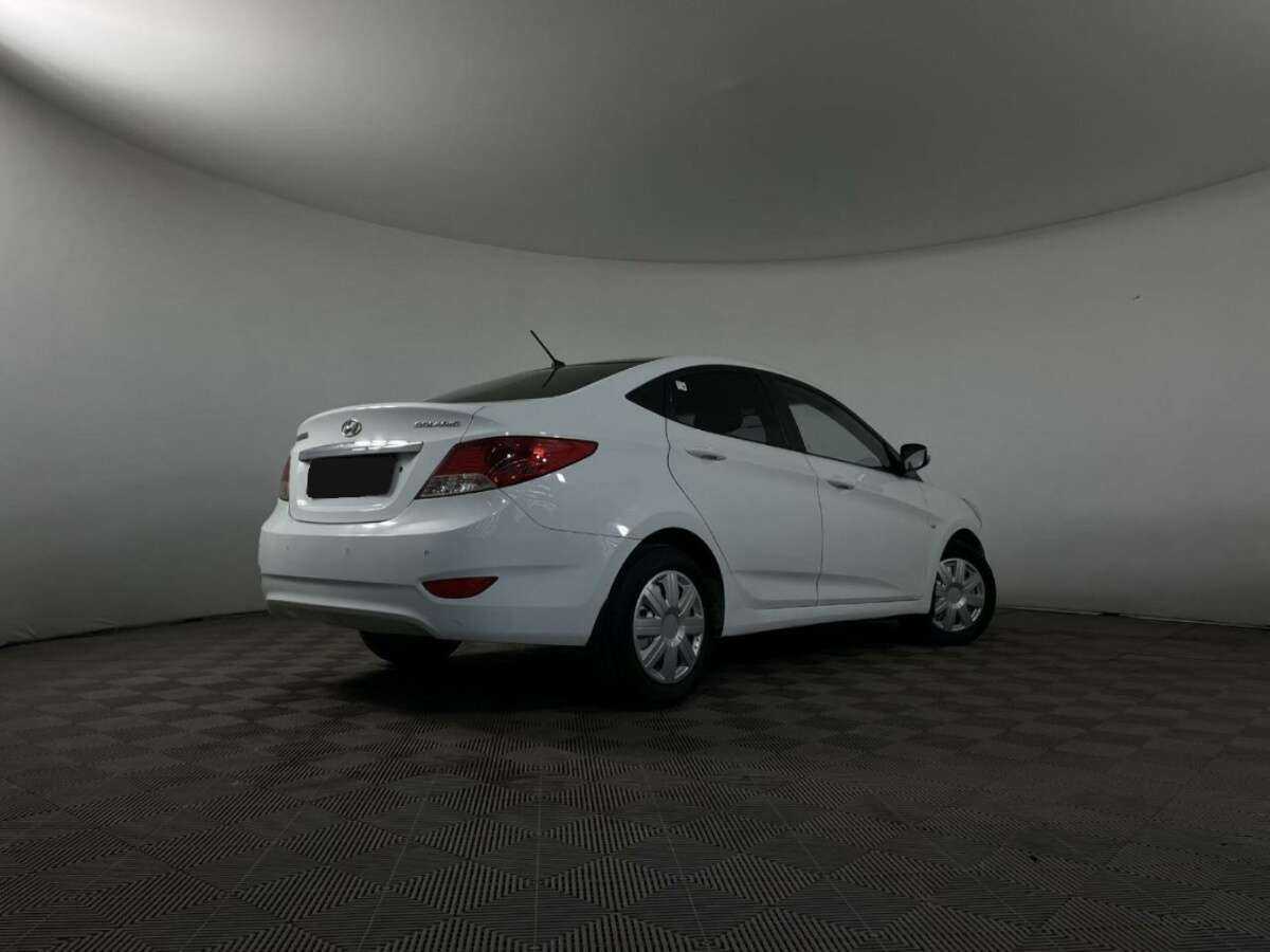 Hyundai Solaris 2012 года с пробегом. Фото: #5