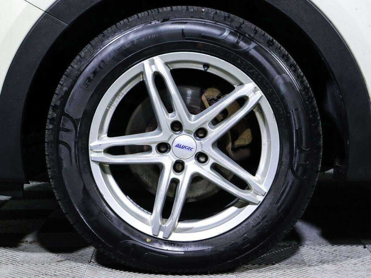 Hyundai Santa Fe 2013 года с пробегом. Фото: #21