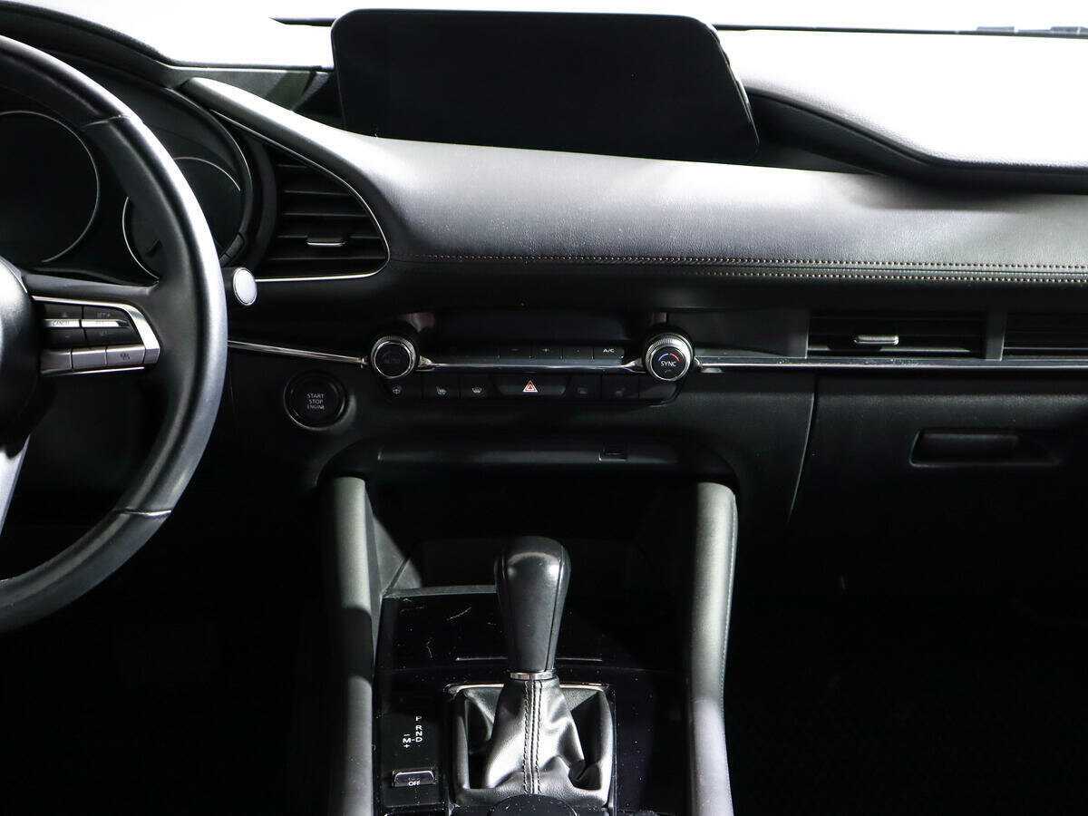 Mazda 3 2019 года с пробегом. Фото: #12