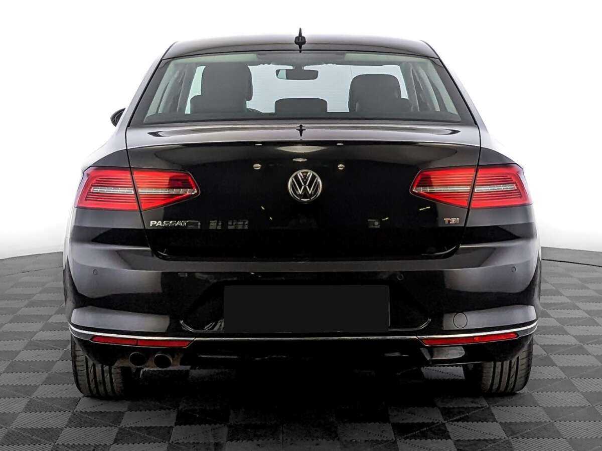 Volkswagen Passat 2017 года с пробегом. Фото: #5