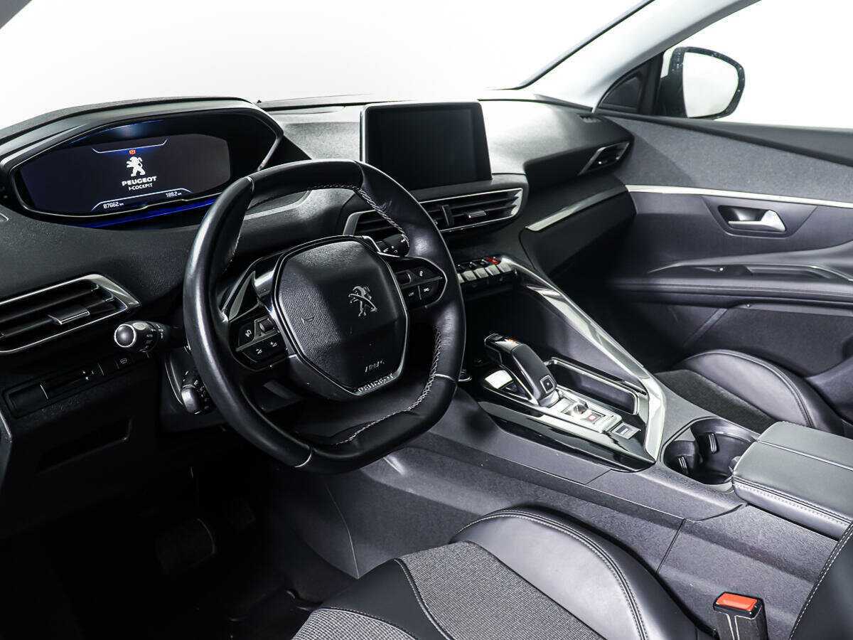 Peugeot 3008 2017 года с пробегом. Фото: #12