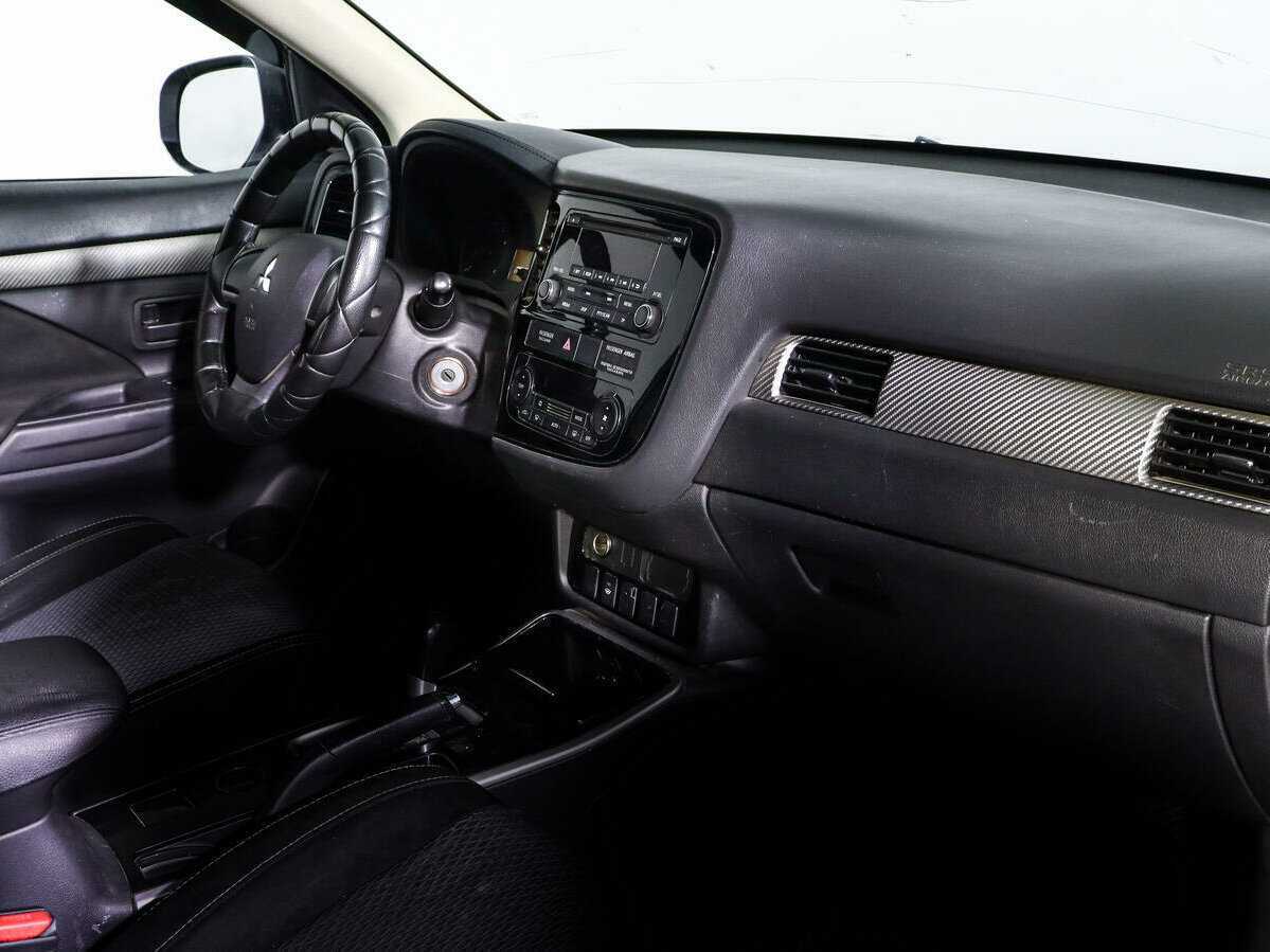 Mitsubishi Outlander 2018 года с пробегом. Фото: #6