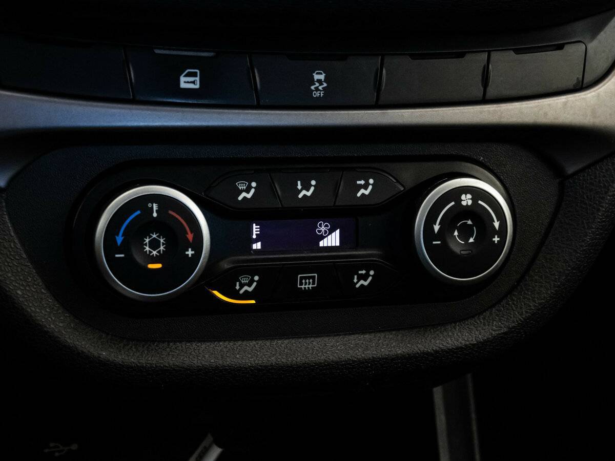 Lada (ВАЗ) Vesta 2016 года с пробегом. Фото: #18