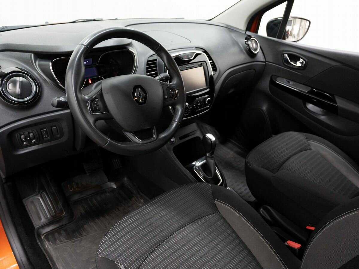 Renault Kaptur 2017 года с пробегом. Фото: #6