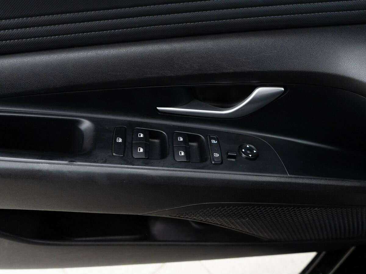 Hyundai Elantra 2021 года с пробегом. Фото: #13