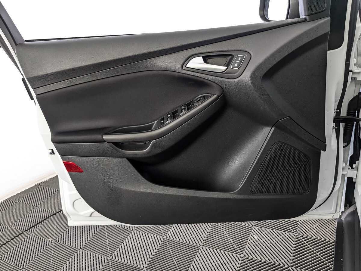 Ford Focus 2018 года с пробегом. Фото: #14