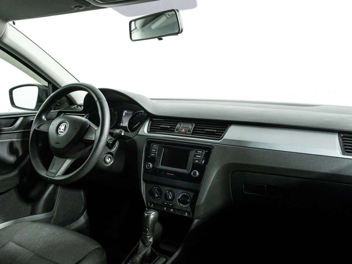 Skoda Rapid 2015 года с пробегом. Фото: #8