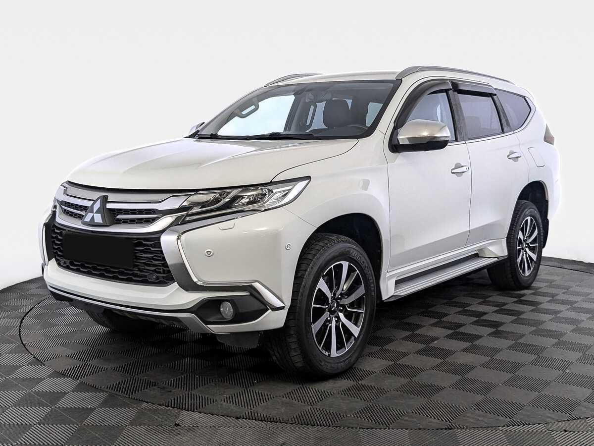 Mitsubishi Pajero Sport 2017 года с пробегом. Фото: #0