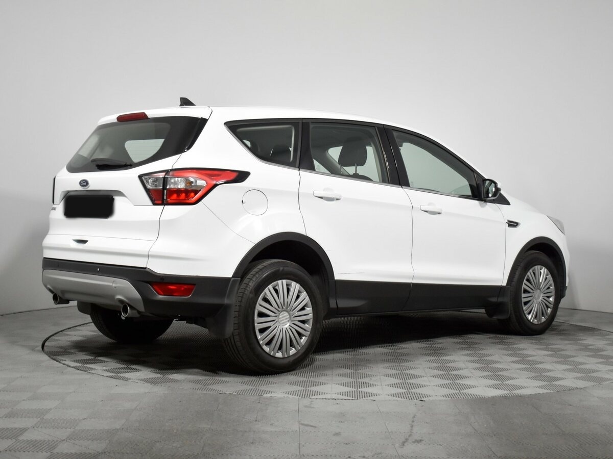 Ford Kuga 2019 года с пробегом. Фото: #3