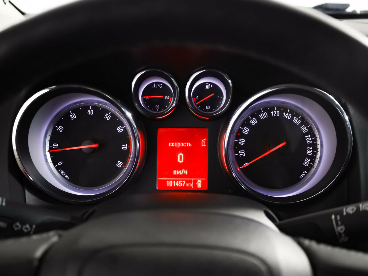 Opel Astra 2012 года с пробегом. Фото: #10