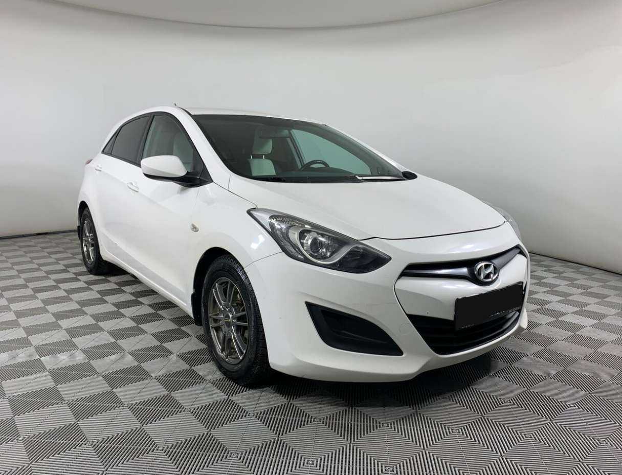 Hyundai i30 2012 года с пробегом. Фото: #2