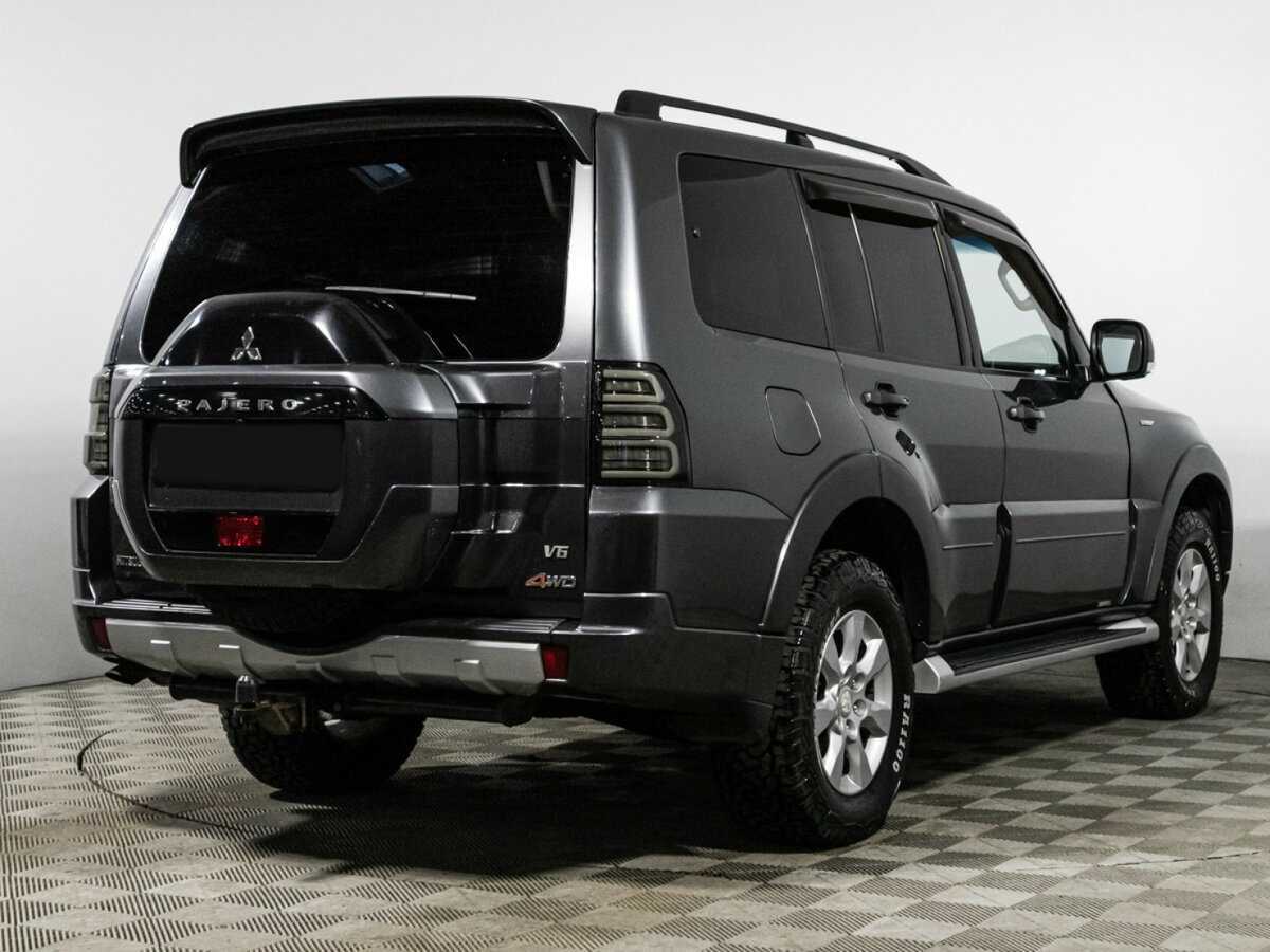 Mitsubishi Pajero 2014 года с пробегом. Фото: #4