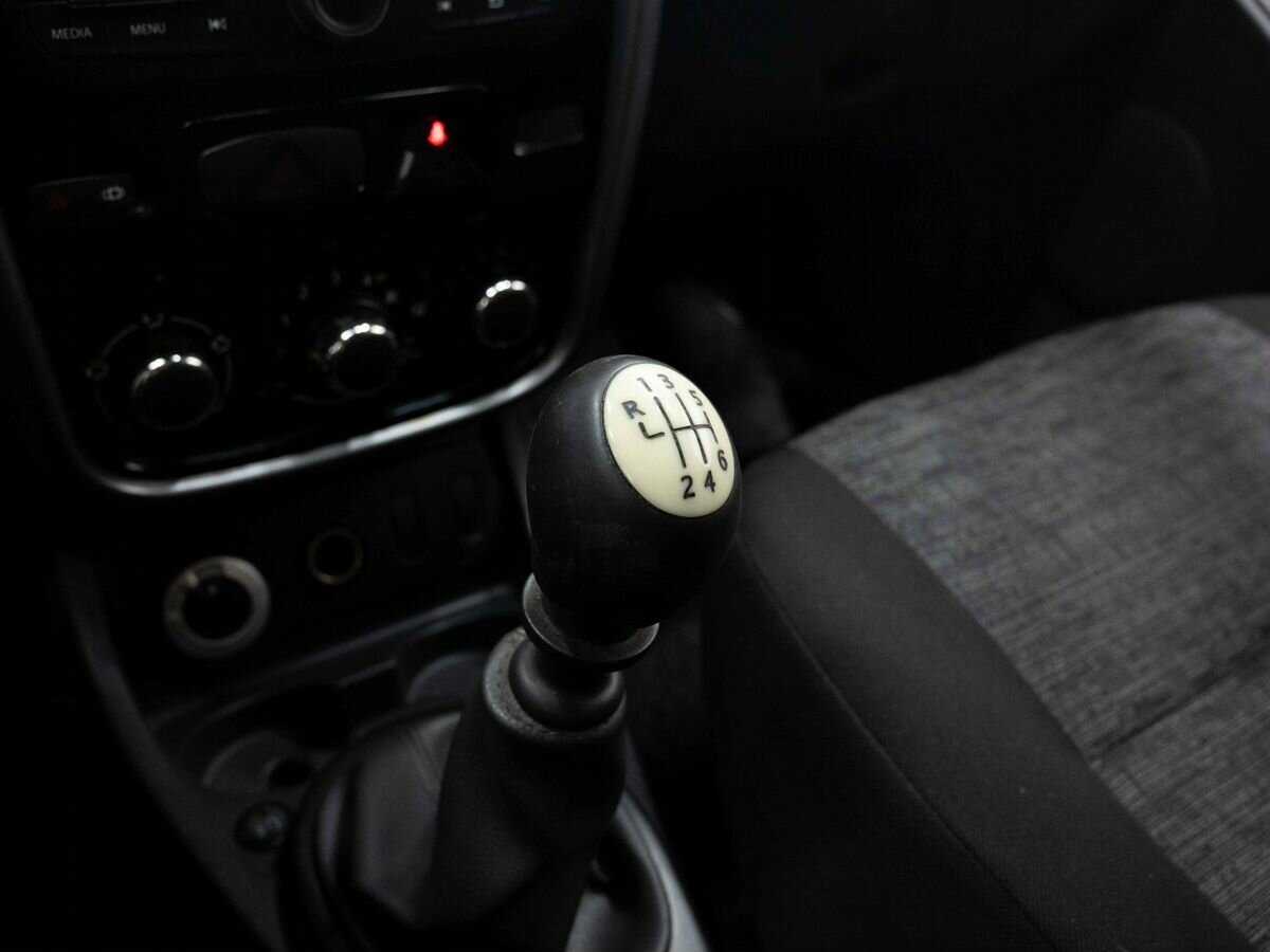 Renault Duster 2013 года с пробегом. Фото: #16