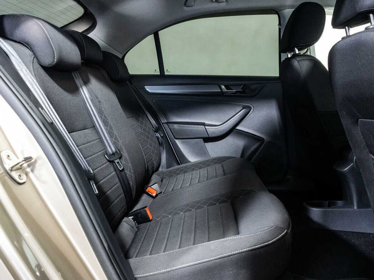 Skoda Rapid 2019 года с пробегом. Фото: #11