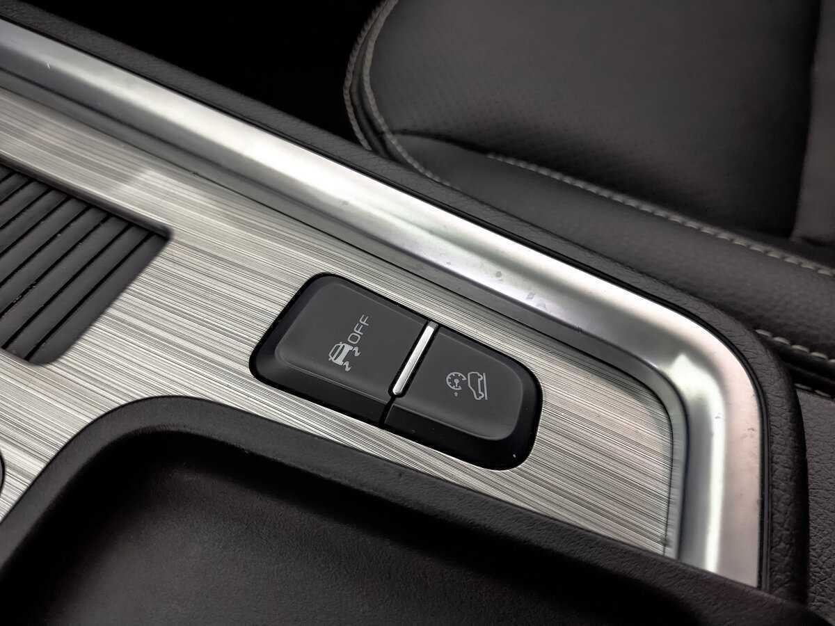 Geely Emgrand X7 2019 года с пробегом. Фото: #25