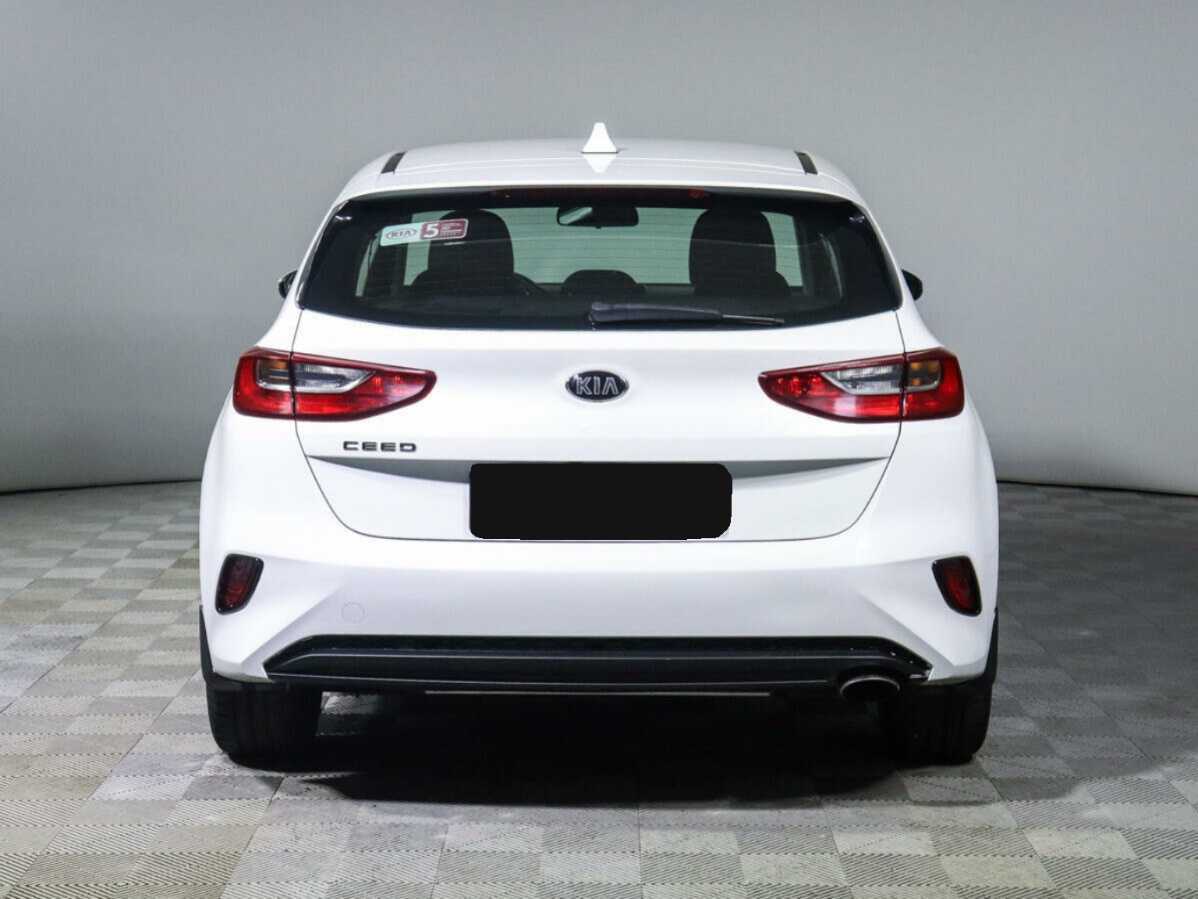 Kia Ceed 2018 года с пробегом. Фото: #4